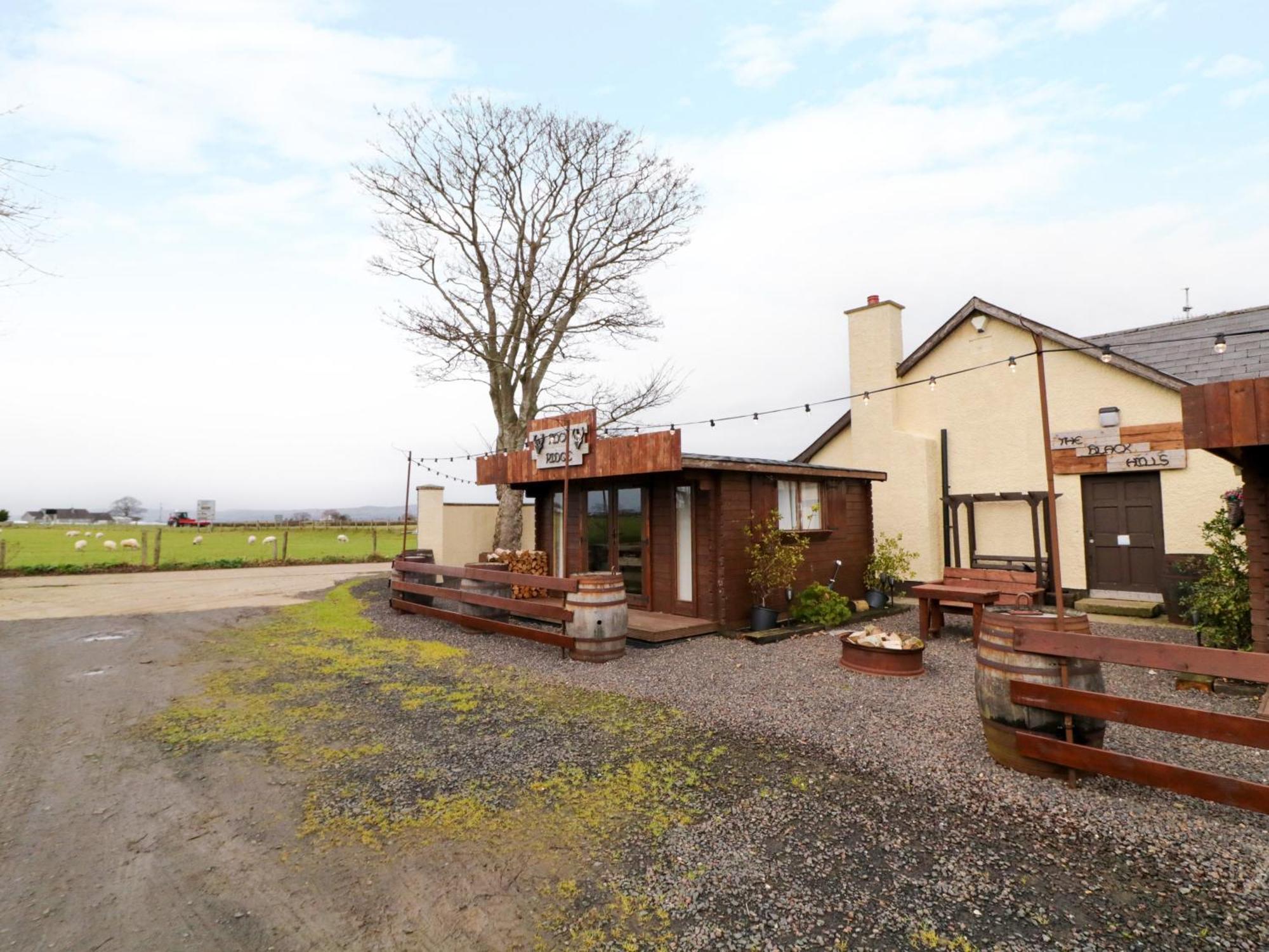 Apache Falls Lodge Limavady Exterior photo